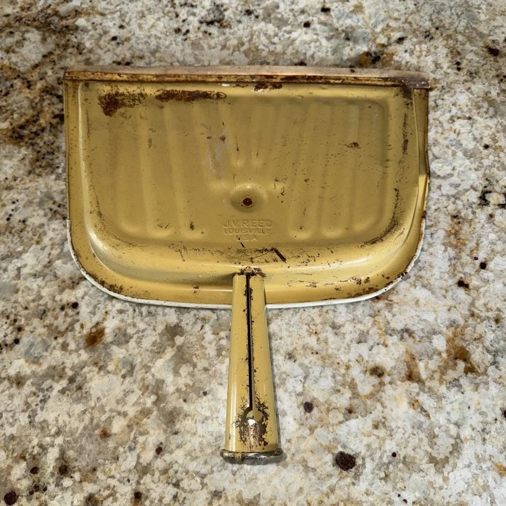Vintage JV Reed Metal Dust Pan M. Taber Dutch Amish Folk Design Kitchen Art Prop
